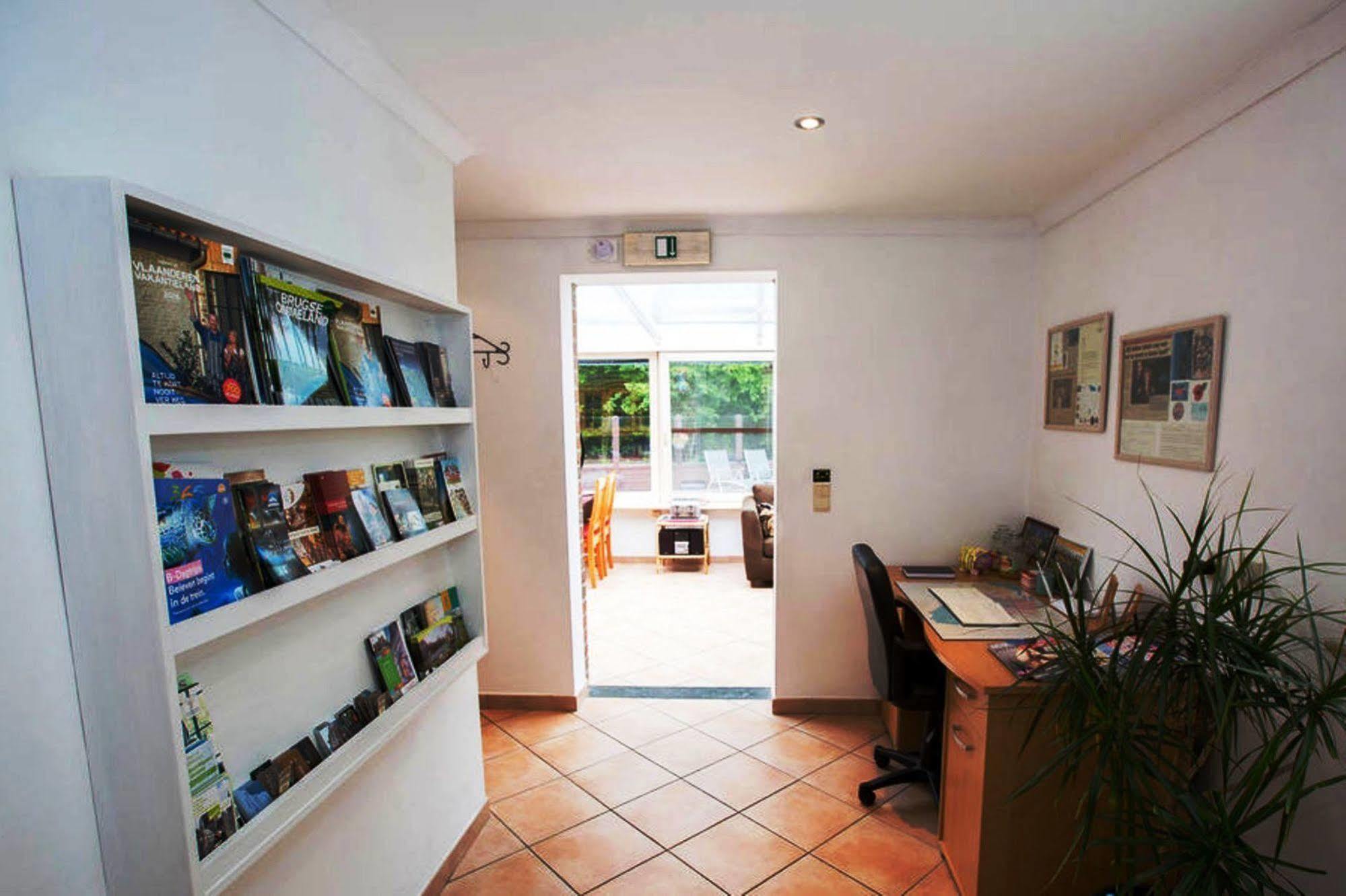 B&B Woodside Турут Екстериор снимка