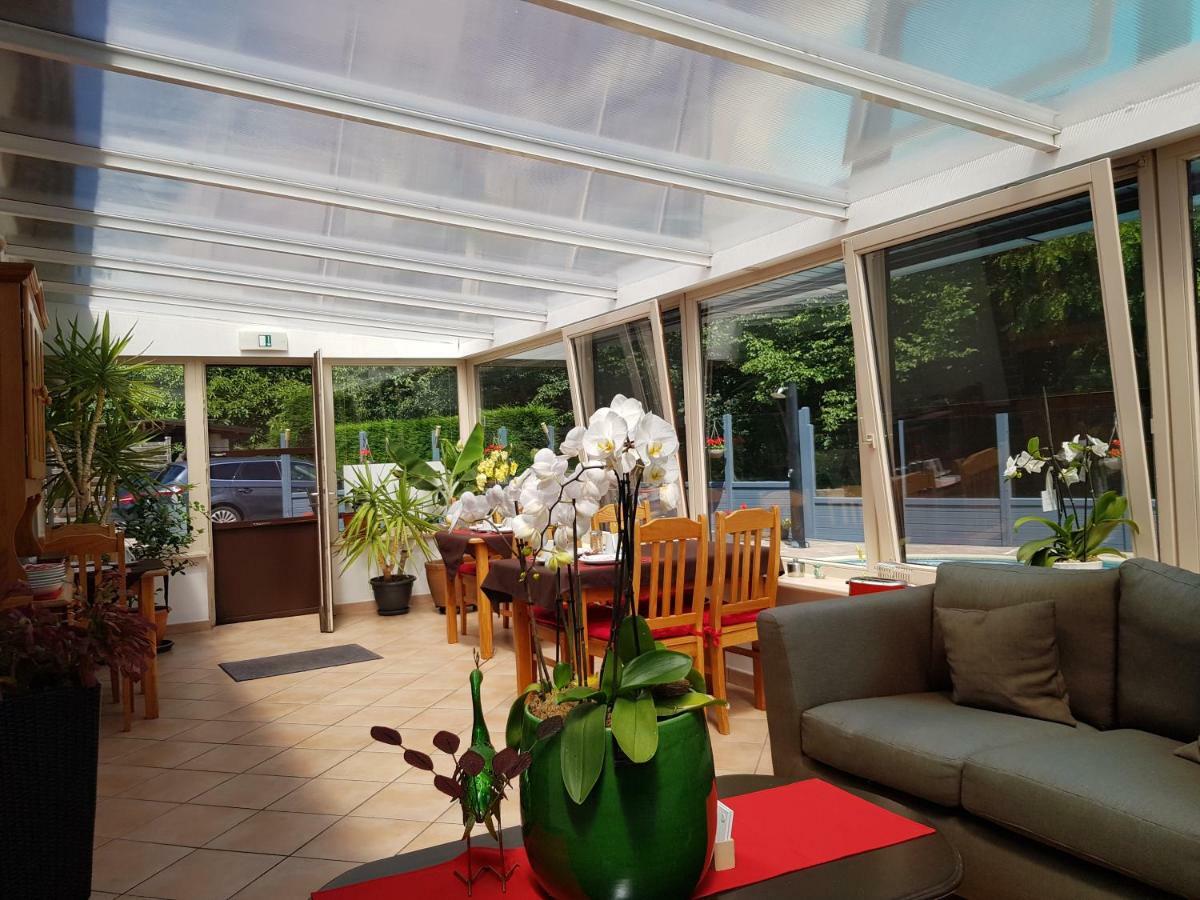 B&B Woodside Турут Екстериор снимка