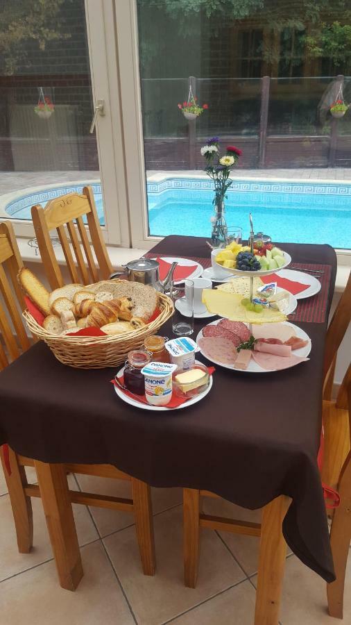 B&B Woodside Турут Екстериор снимка